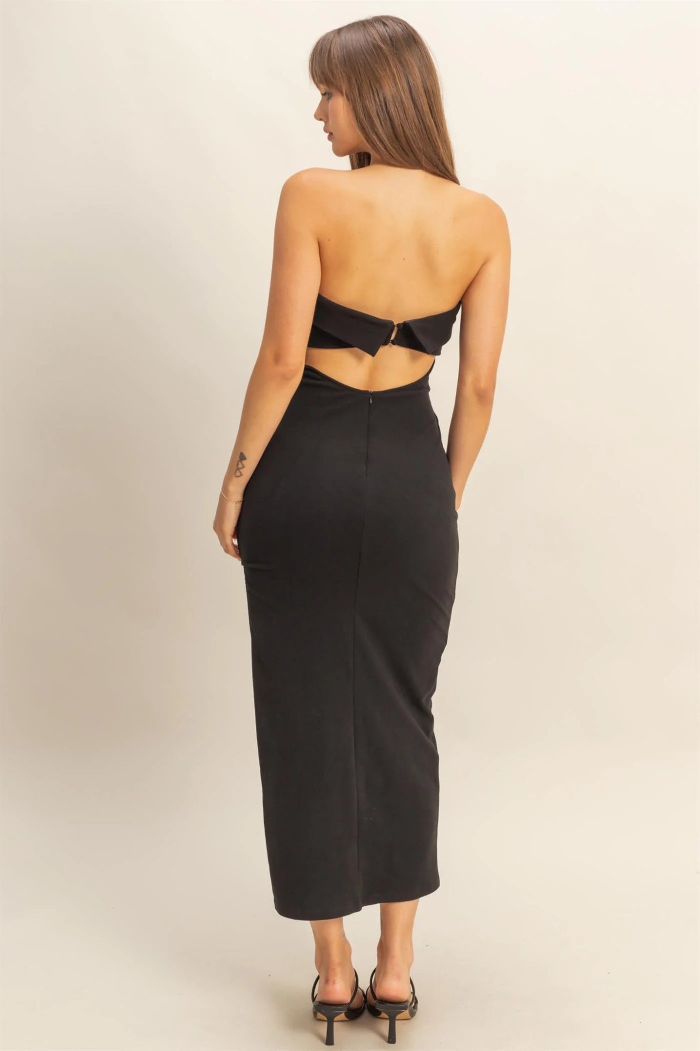 Bodyline Tube Midi Dress – The Salty Babe