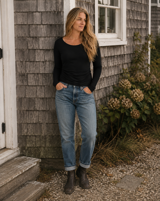 Black Long Sleeve Tee - Apres Sea Ranch Tops