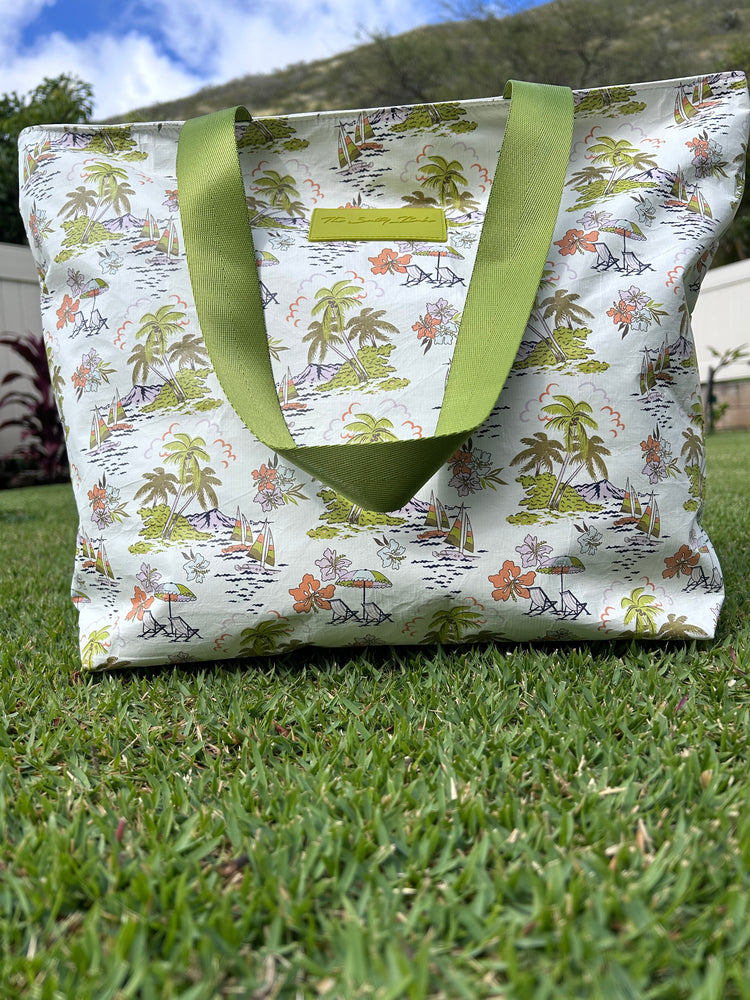 Ivory Tropical Keg tote bag