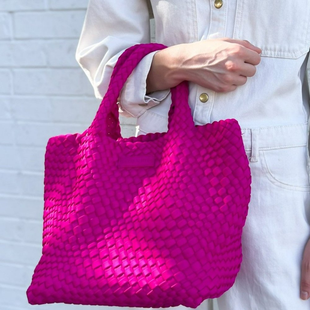 PARKER & HYDE Classic Woven Tote-Berry