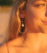 VOYAGE Puka Shell Hoop earrings