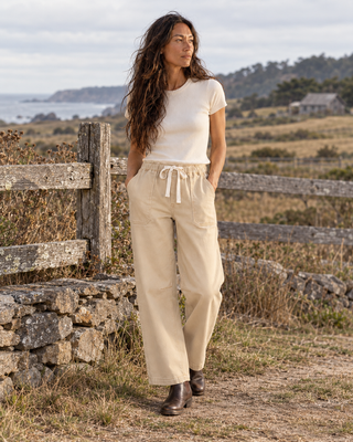 Avril Pant - Khaki