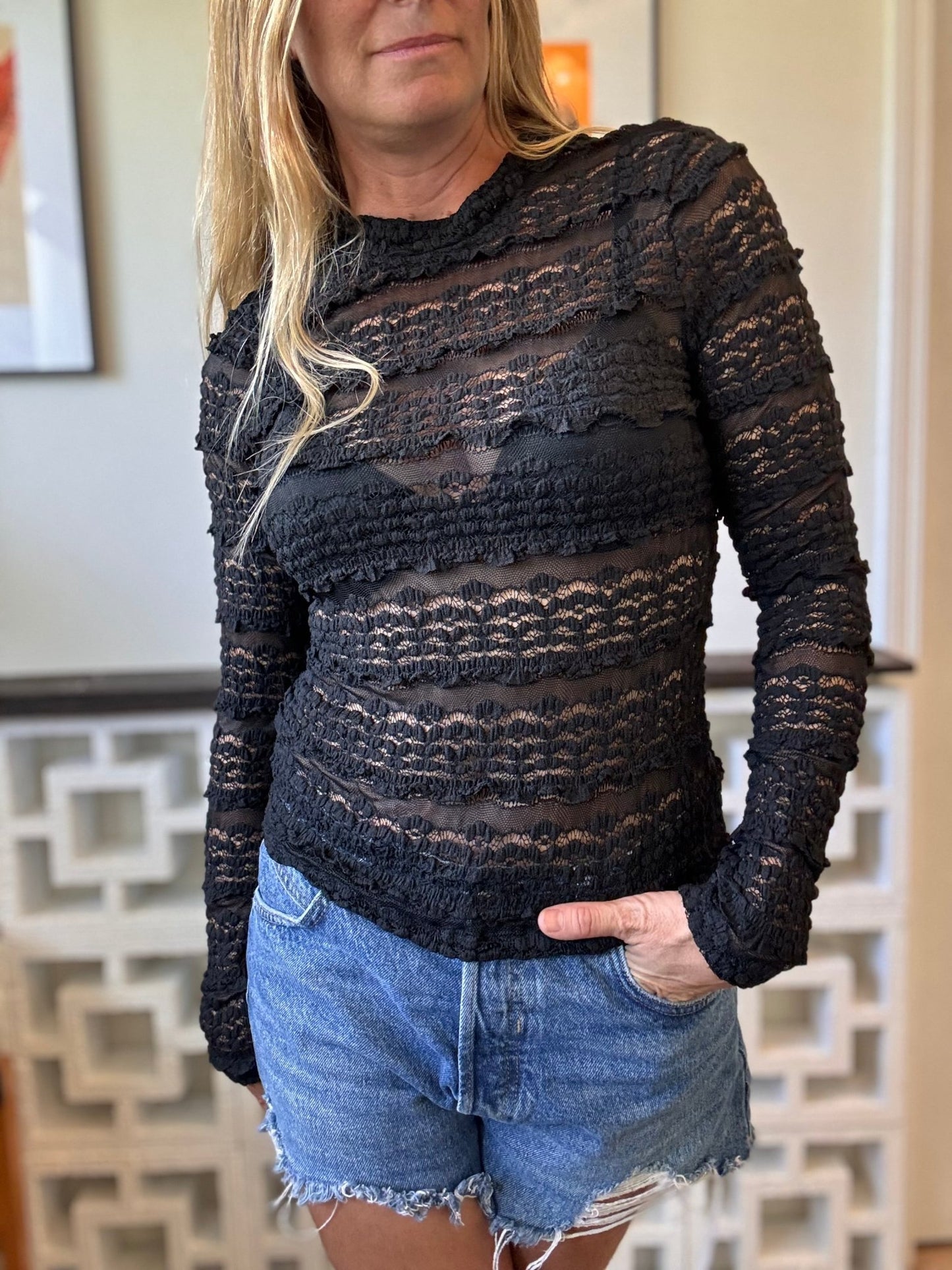 Allure Textured Lace Top - The Salty BabeLong Sleeve Tops