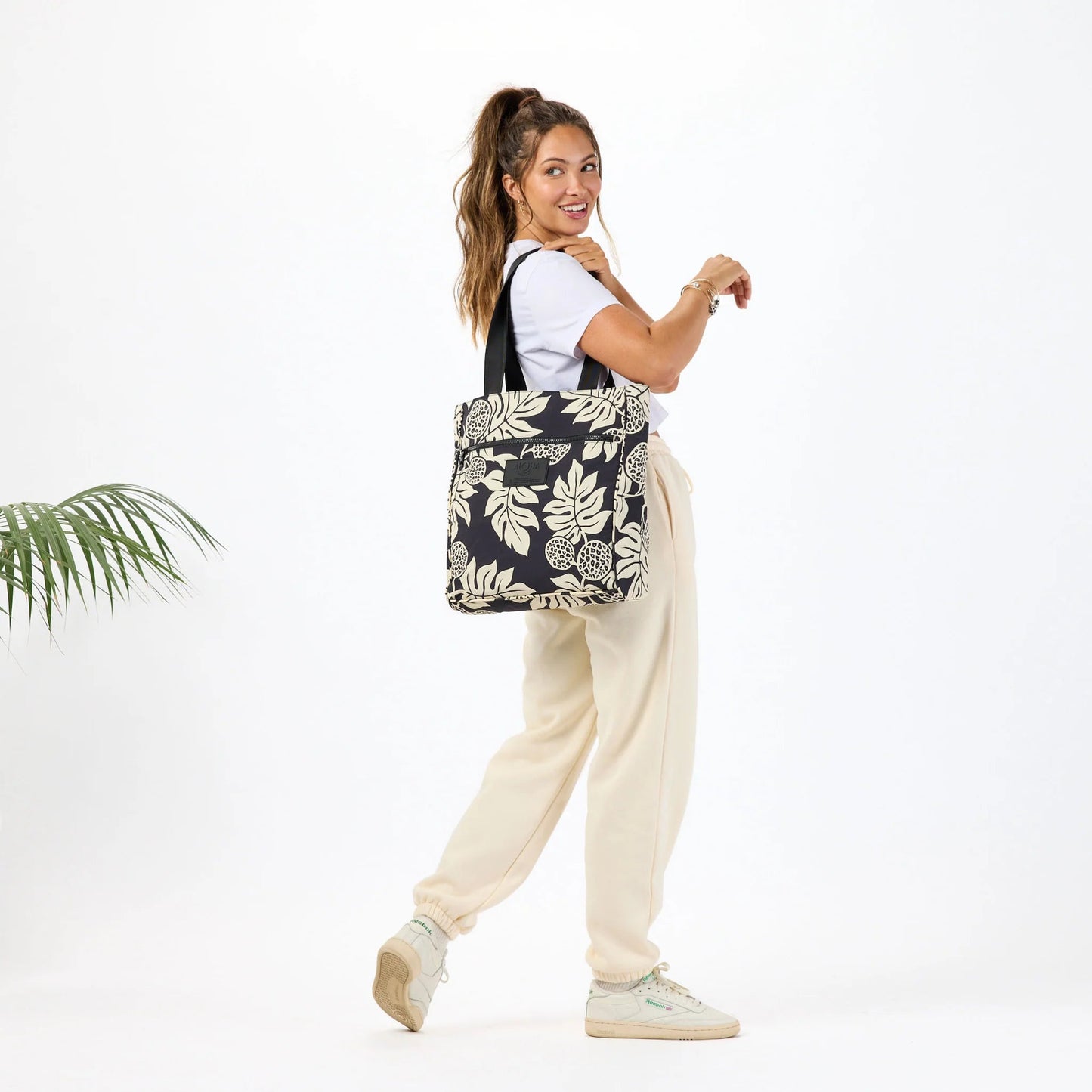 ALOHA COLLECTION Holomua Keep It Lt Daily Tote - Sand/Black - The Salty BabeTote Bag