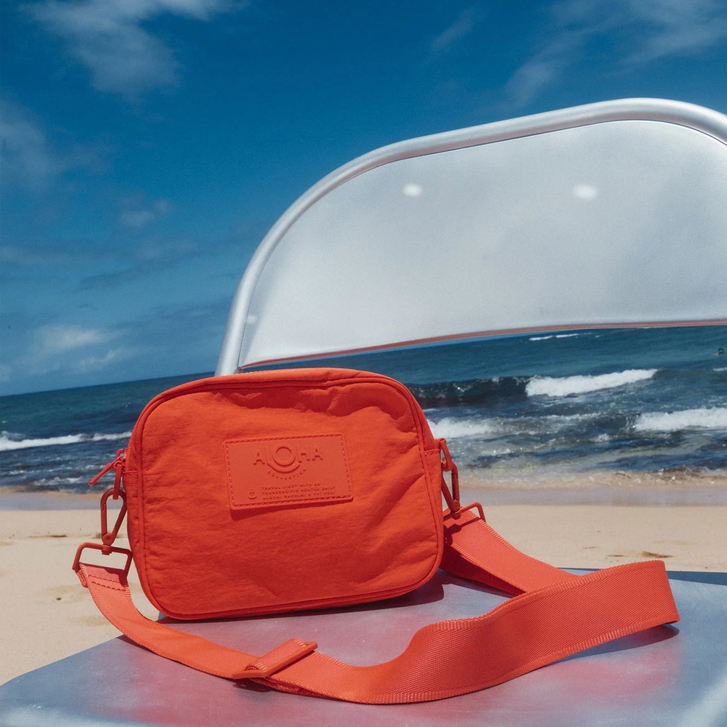 ALOHA COLLECTION Monochrome Le Tour - Red Haute - The Salty BabeBags