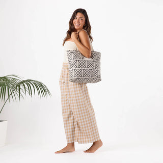 ALOHA COLLECTION Pasifika Day Tripper - Black/Sandstone - The Salty BabeTote Bag