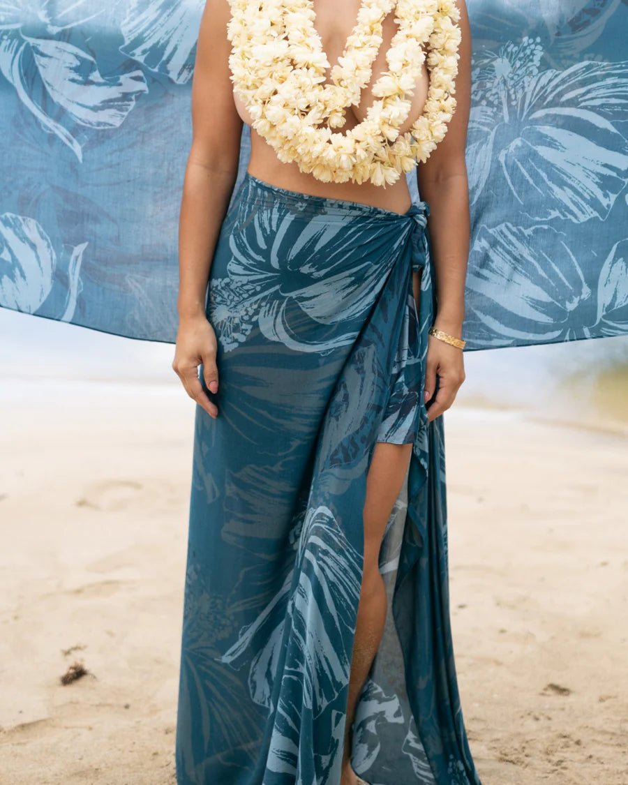 ALOHA DE MELE Pareo - Koki'o Blue - The Salty BabePareo