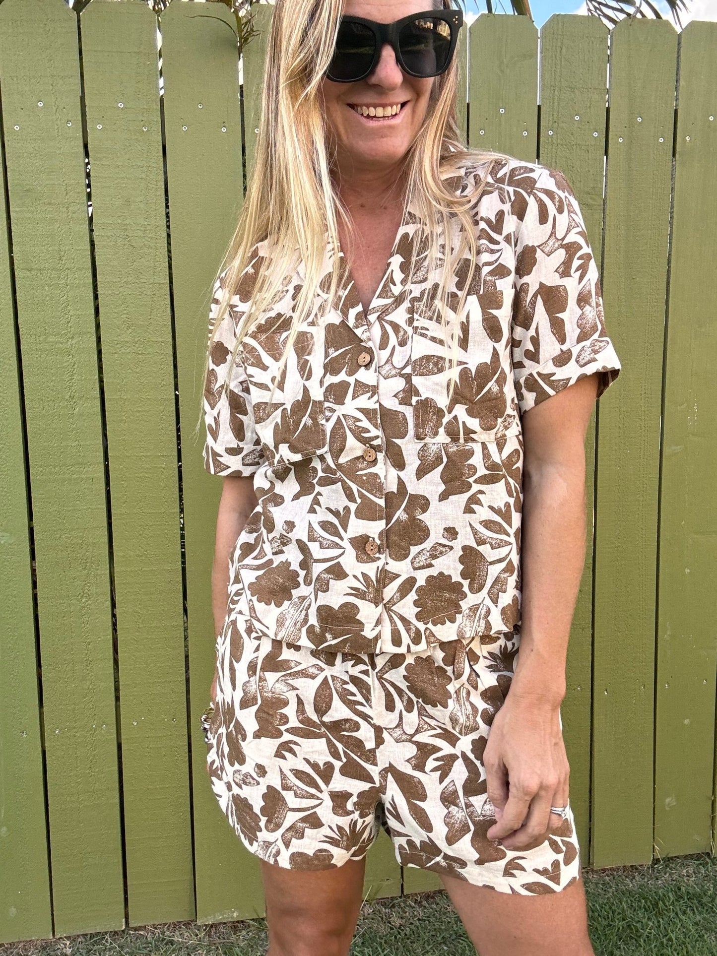 CARVE DESIGNS Luca Linen Shirt - Rum Print - The Salty BabeTop