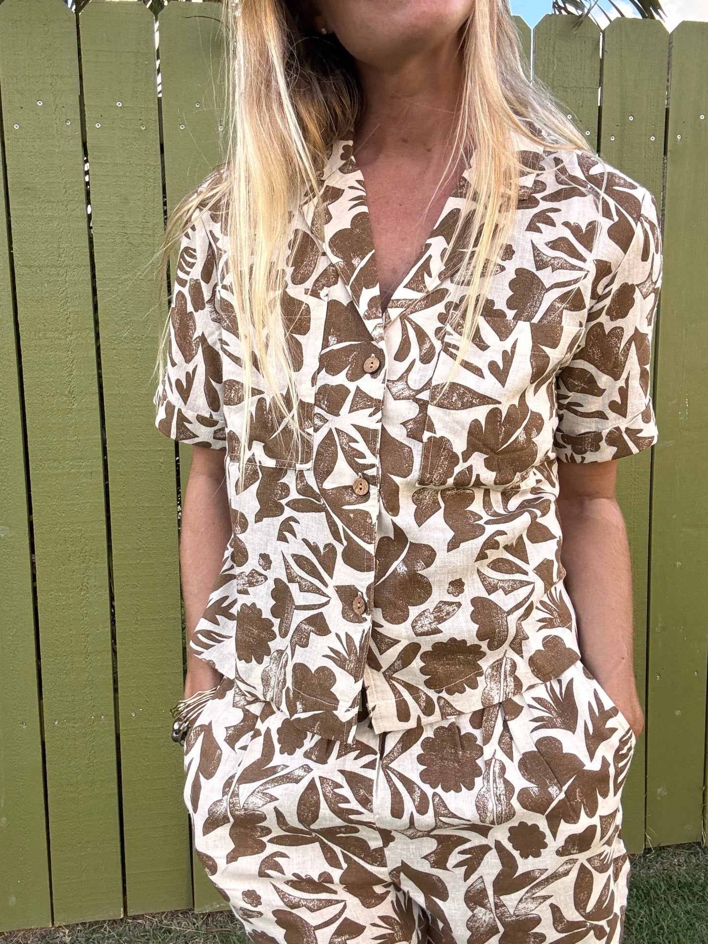 CARVE DESIGNS Luca Linen Shirt - Rum Print - The Salty BabeTop