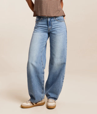 LEVI'S Middy Balloon Jean in Twisted Vibe
