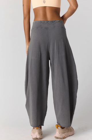 FREE PEOPLE Hot Shot Easy Pants - Vintage Black - The Salty BabePants