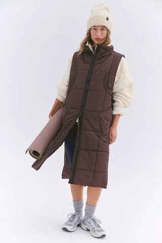 FREE PEOPLE On The Move Packable Puffer Vest in Chocolate