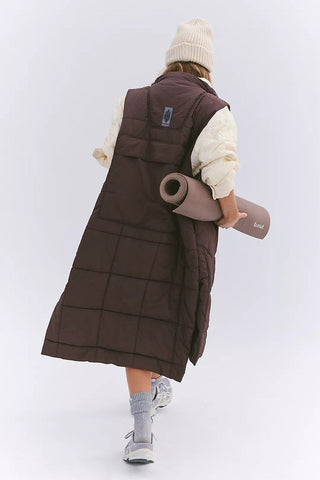FREE PEOPLE On The Move Packable Puffer Vest in Chocolate