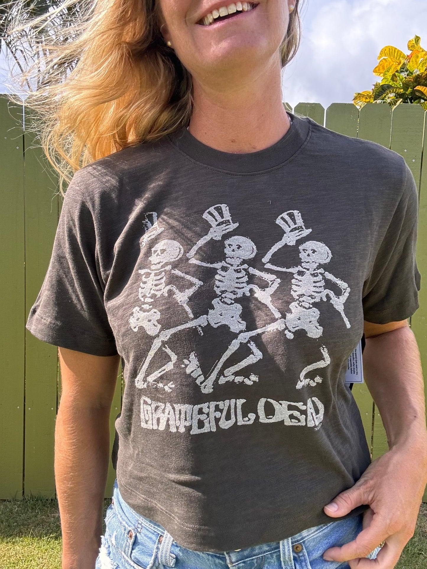 Grateful Dead Skeleton crop tee - The Salty BabeGraphic Tee Shirts