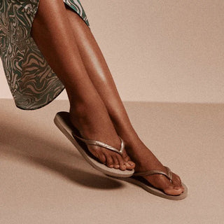 HAVAIANAS Slim Sandal -Rose Gold - The Salty BabeFootwear