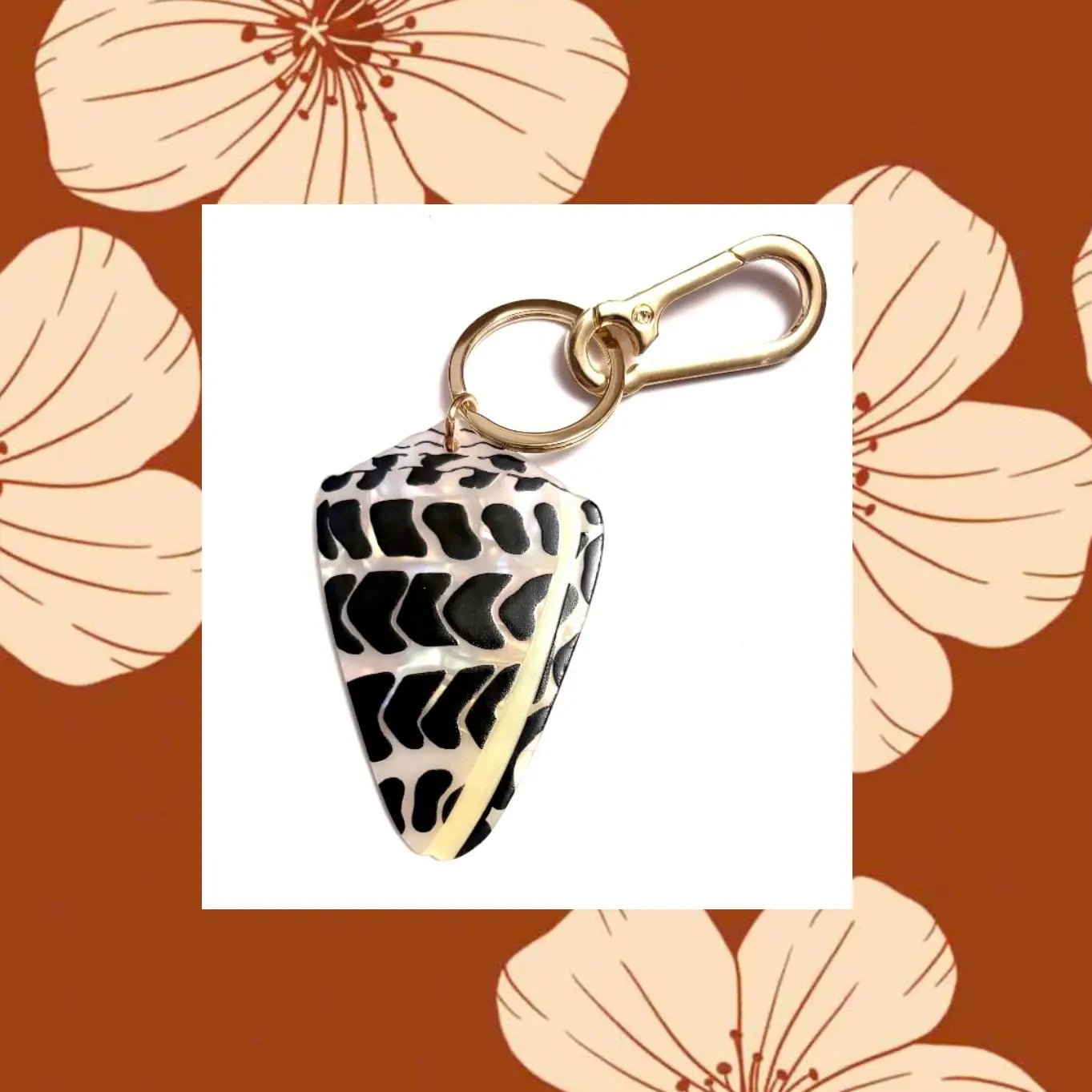 Hebrew Cone Shell Keychain - The Salty BabeKeychain