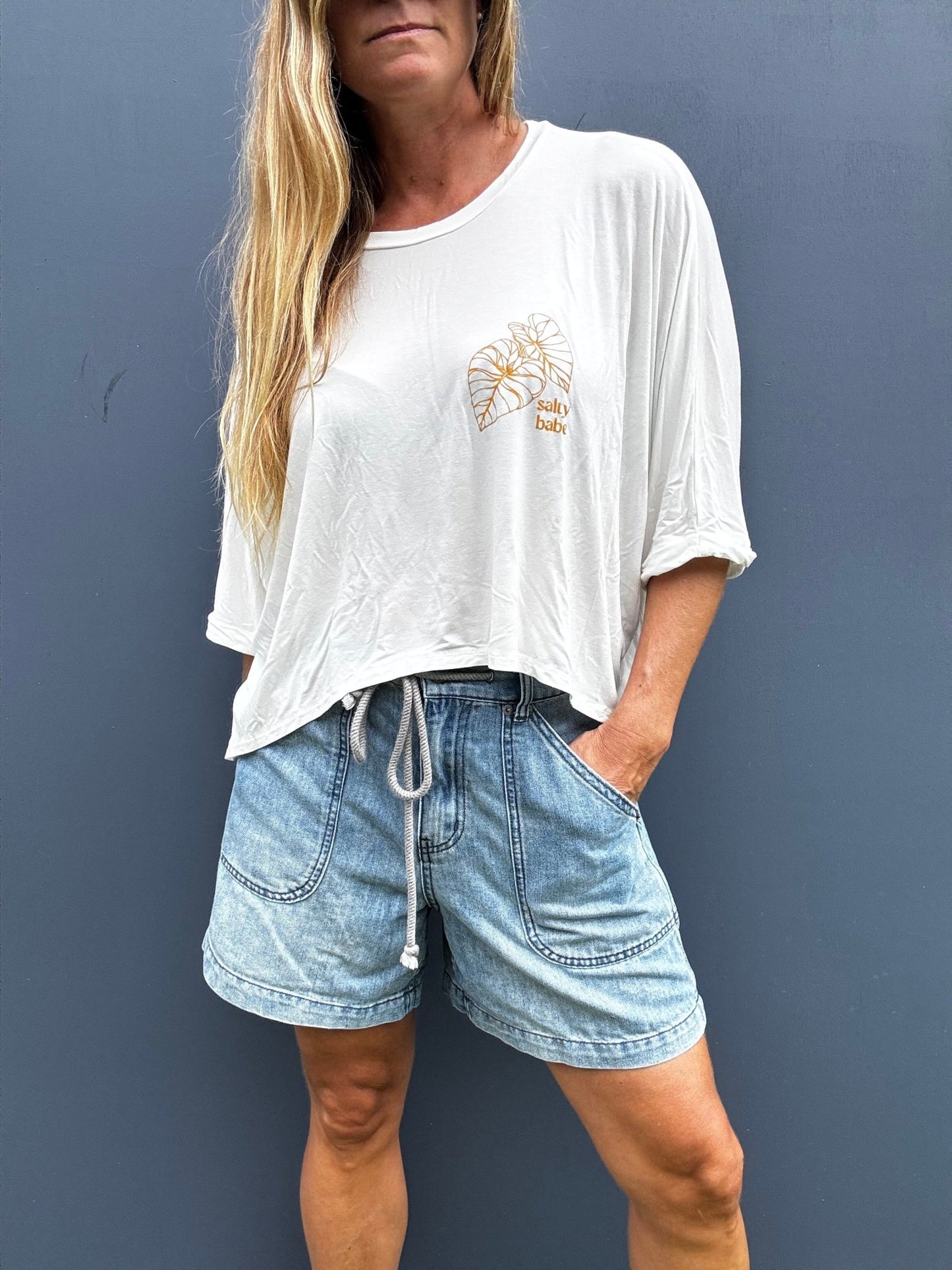 Kalo Aloha Relaxed High - Low Tee - Off White - The Salty BabeGraphic Tee Shirts