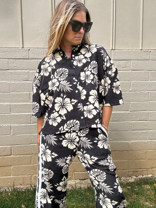 Las Olitas Top - Black - The Salty BabeTop