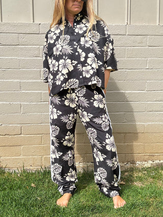 Las Olitas Track Pant - Black - The Salty BabePants
