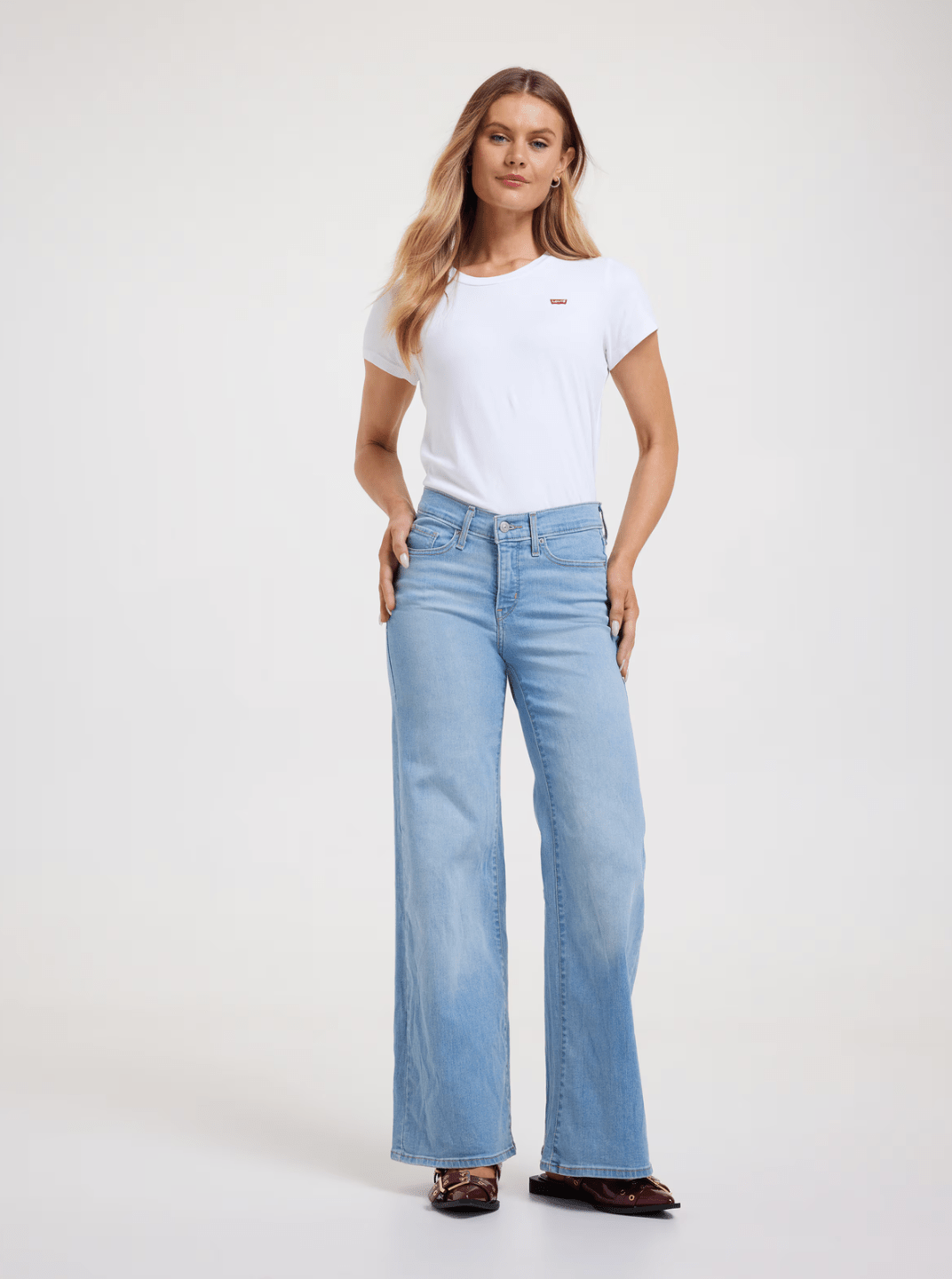 LEVI'S 318 Shaping Wide Leg Jeans - Tall Glass Of Water - The Salty BabePants