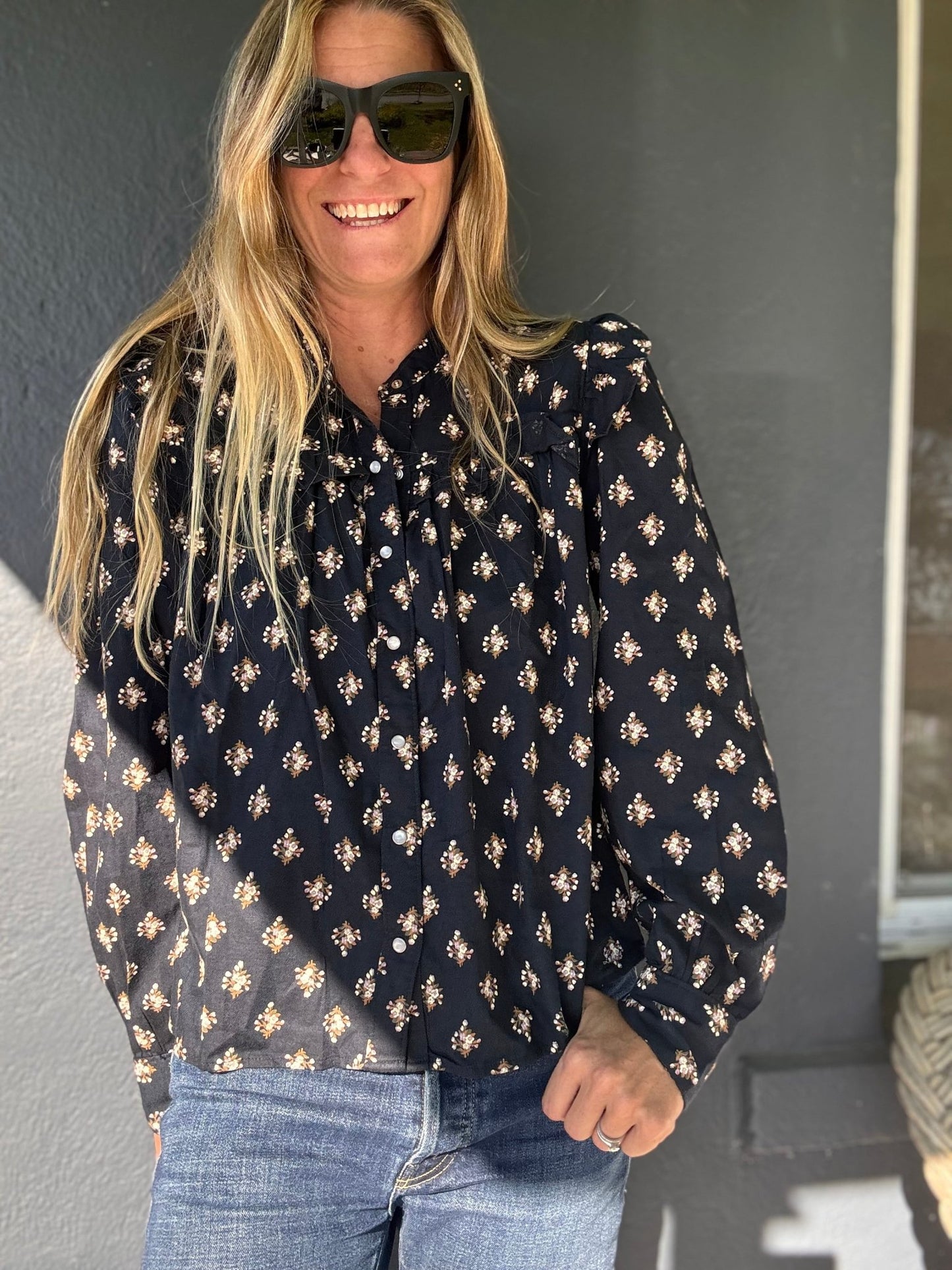 LEVIS Gianna Long Sleeve Blouse - Yulia Floral - The Salty BabeLong Sleeve Tops