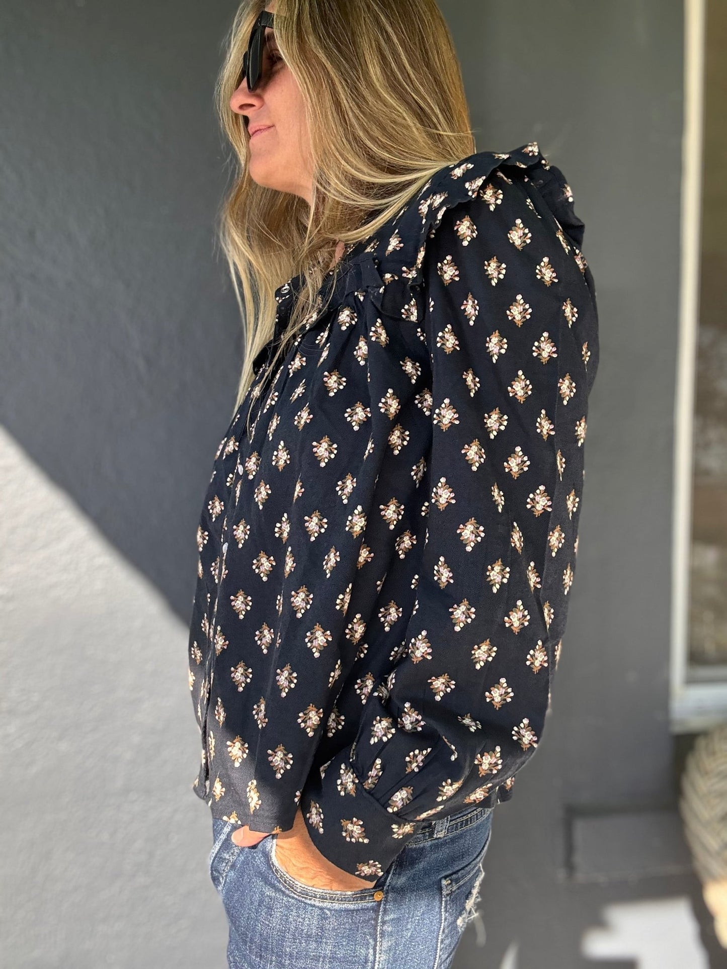 LEVIS Gianna Long Sleeve Blouse - Yulia Floral - The Salty BabeLong Sleeve Tops