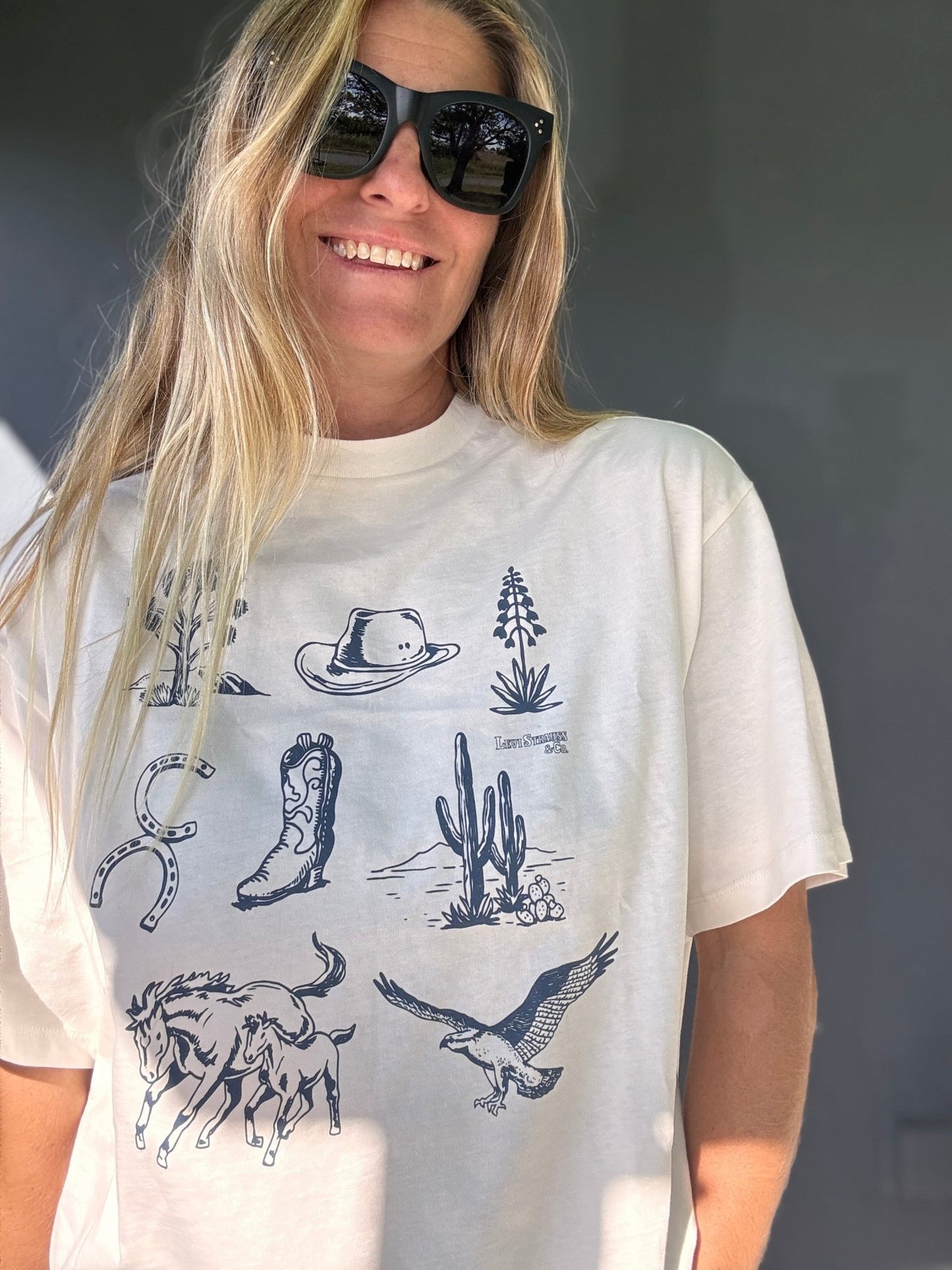 LEVI'S Graphic Short Stack Tee - Western Icon Chart Sugar Swizzle - The Salty BabeGraphic Tee Shirts