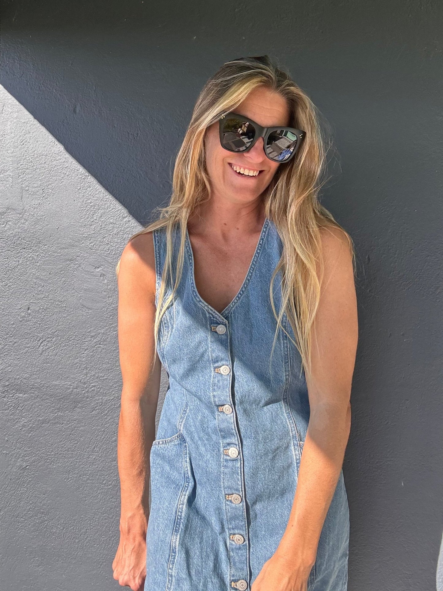 LEVI'S Vianna Vest Dress - Special Showing/Medium Wash - The Salty BabeDresses