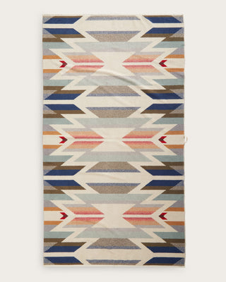 PENDLETON Oversized Jacquard Spa Towel - The Salty BabeTowel