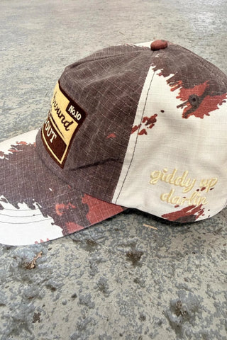SABBI Buck Around Cow Cap