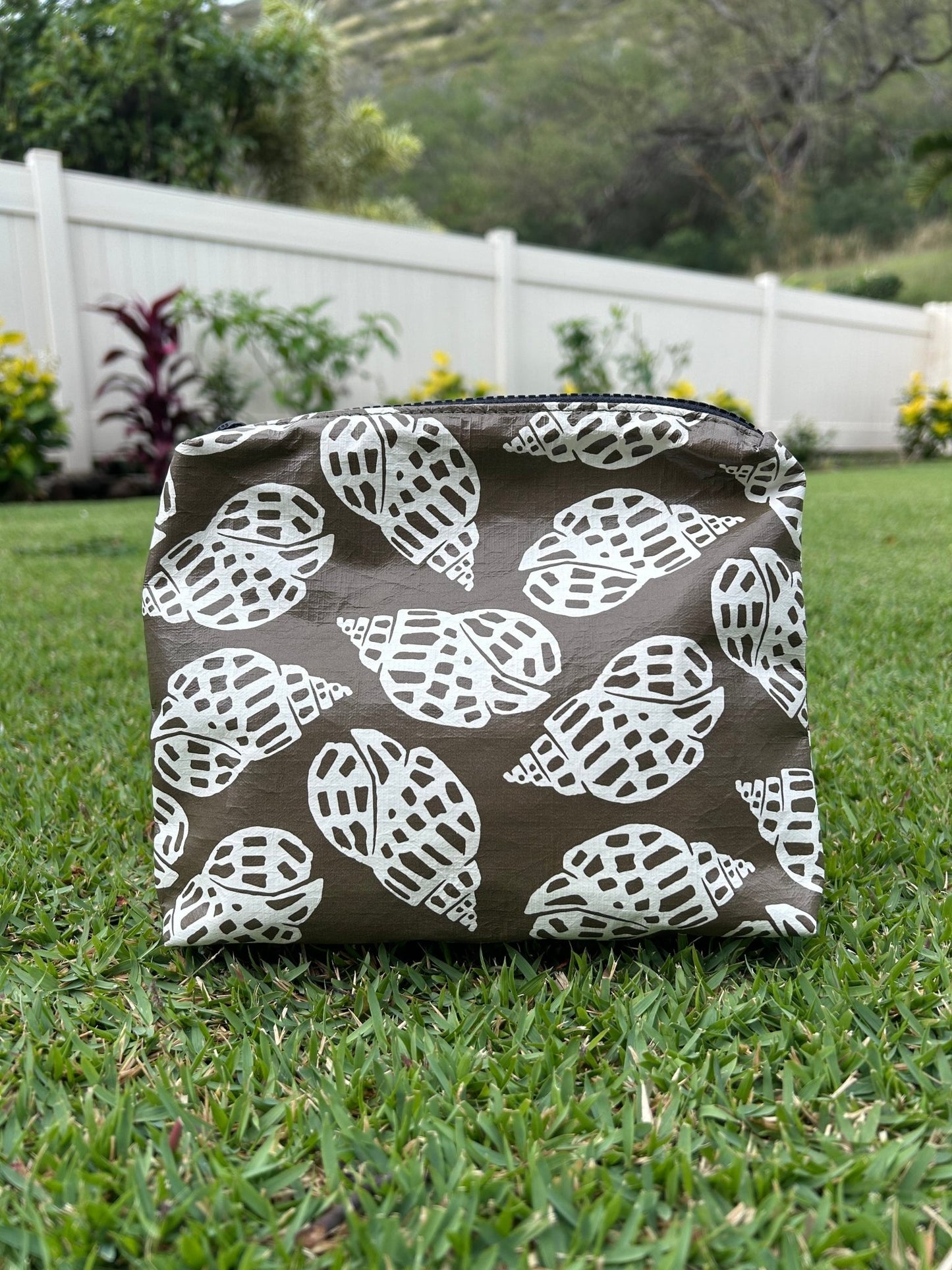 Shells Pint pouch - The Salty BabeBags