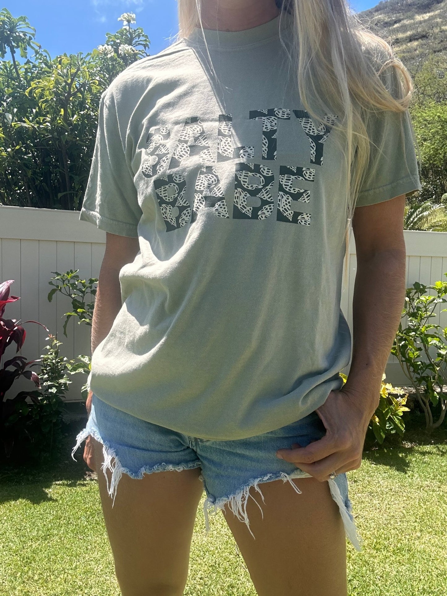 Shells SB tee - The Salty BabeGraphic Tee Shirts
