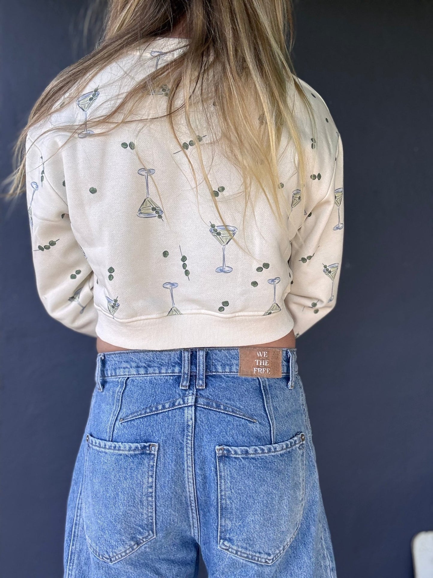 Sippin’ Pretty Sweatshirt - The Salty BabeSweatshirt