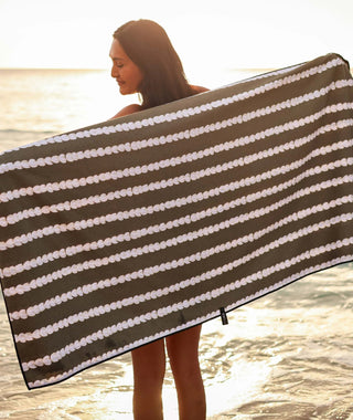TAG ALOHA Beach Towel - Pikake Lei - The Salty BabeBeach Towel
