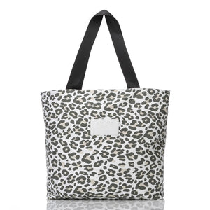 ALOHA COLLECTION Snow Leopard Day Tripper-Ghost